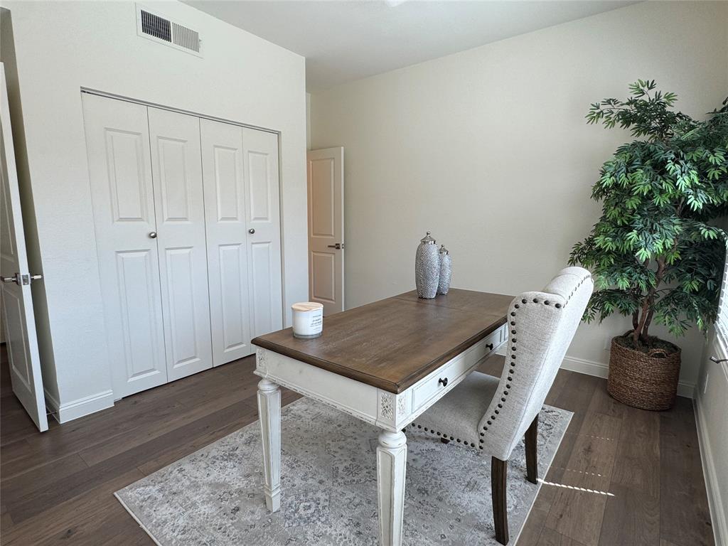 4040 Avondale Avenue 105 Property Photo 23