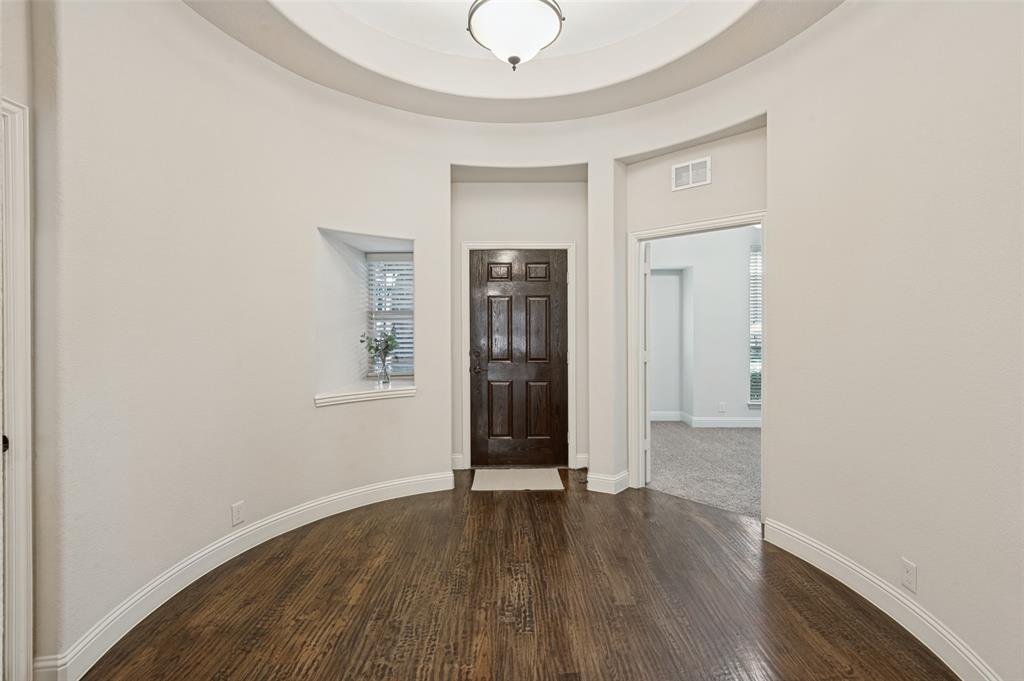 8304 Spitfire Trail Property Photo 5
