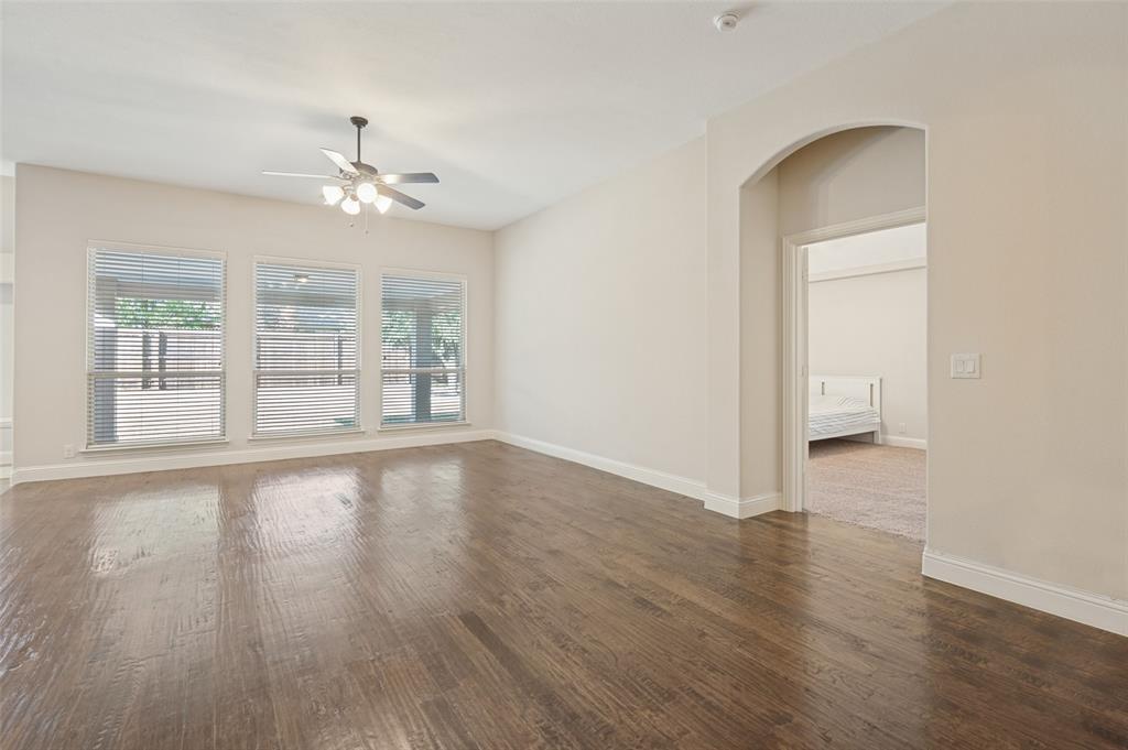8304 Spitfire Trail Property Photo 10