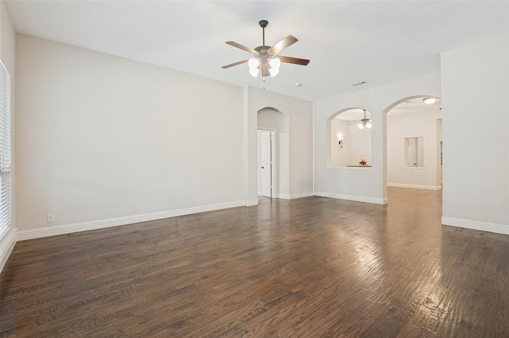 8304 Spitfire Trail Property Photo 11