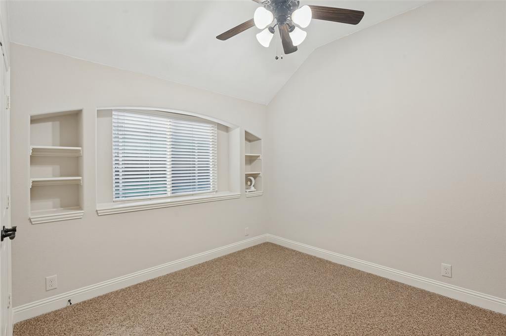 8304 Spitfire Trail Property Photo 25