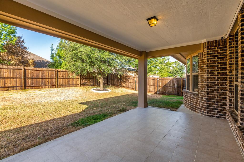8304 Spitfire Trail Property Photo 32