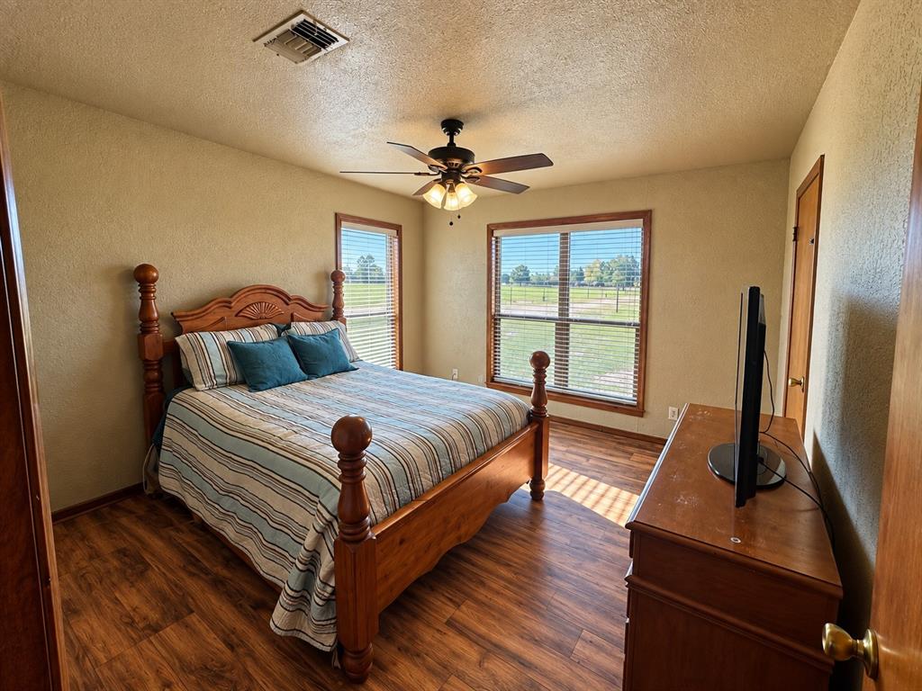 3840 Fm 1499 Property Photo 14