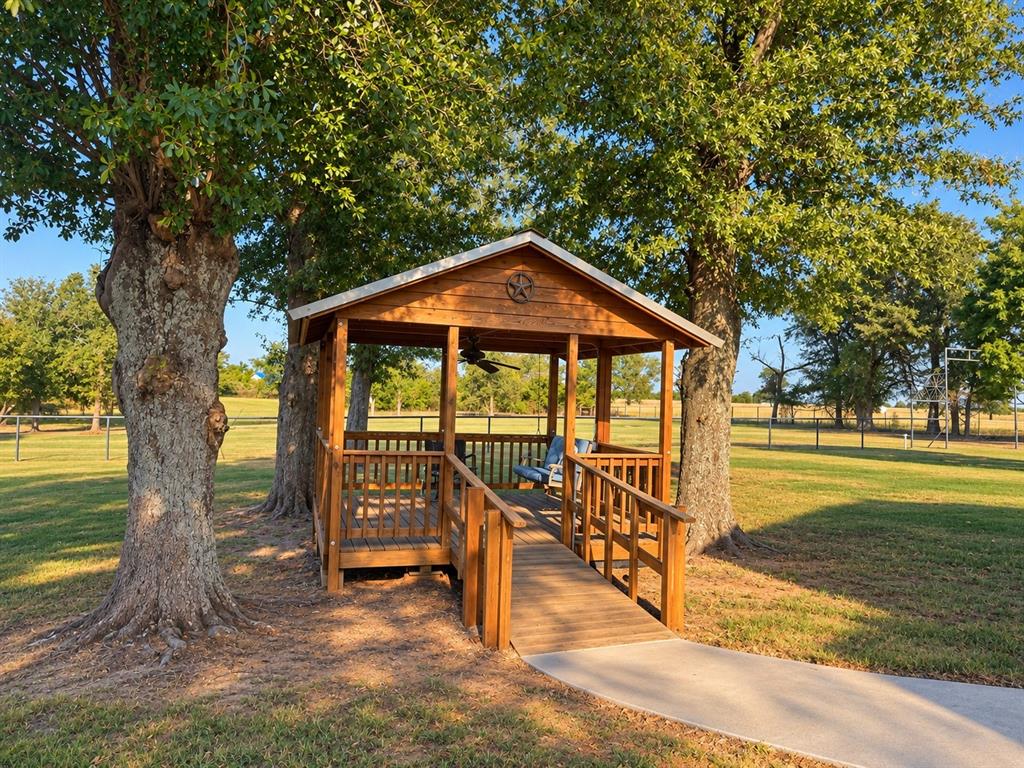 3840 Fm 1499 Property Photo 22