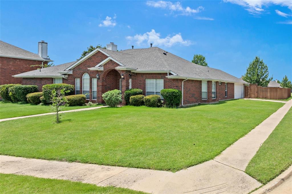 335 Linhurst Drive Property Photo 4