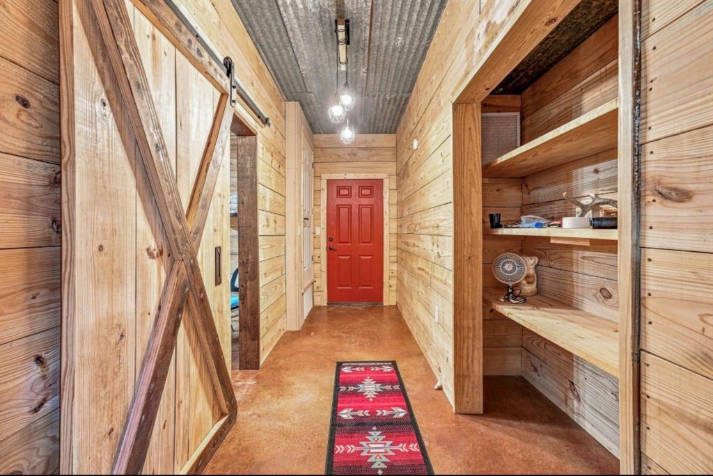 323 Slaughter Property Photo 9