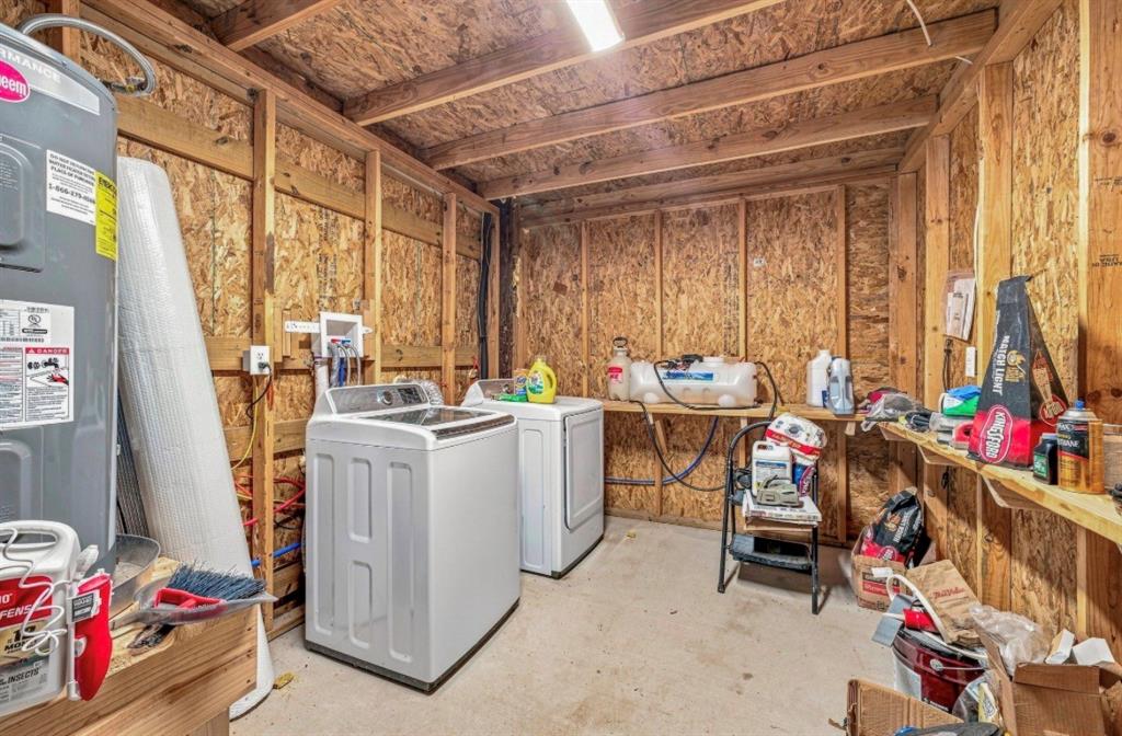 323 Slaughter Property Photo 18