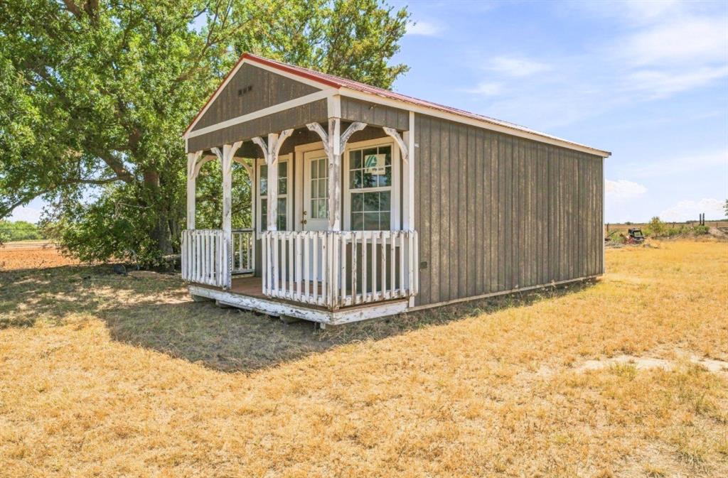 323 Slaughter Property Photo 21