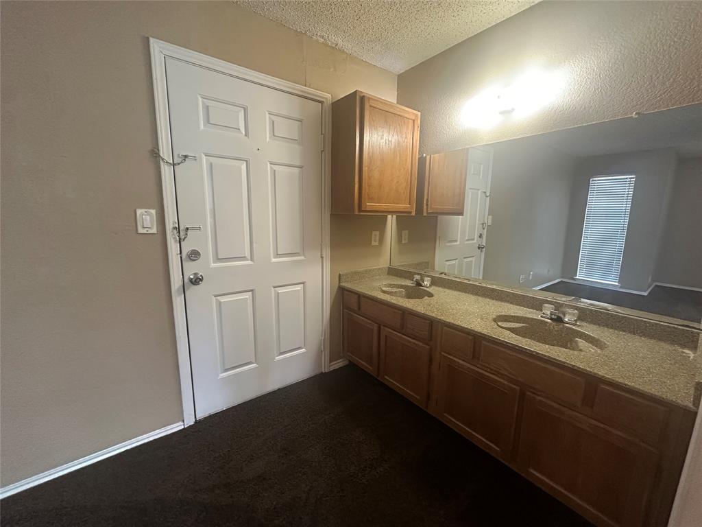 9823 Walnut Street 212 Property Photo 6
