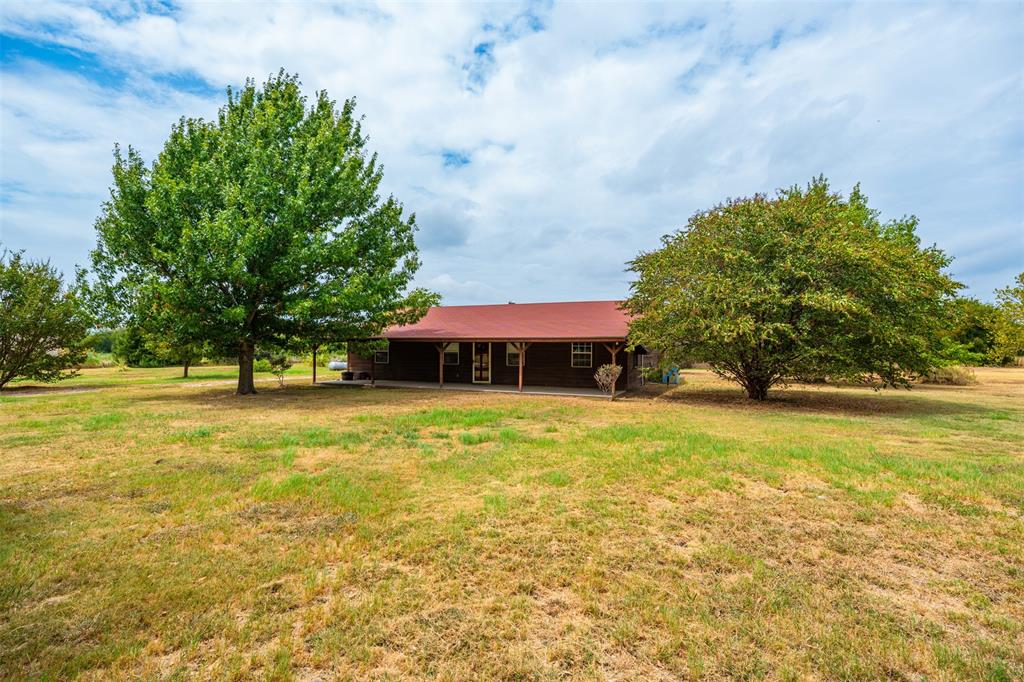 545 County Road 1110a Property Photo 2