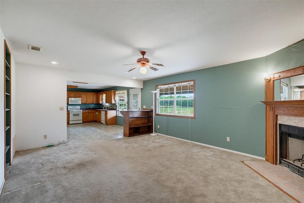 545 County Road 1110a Property Photo 10