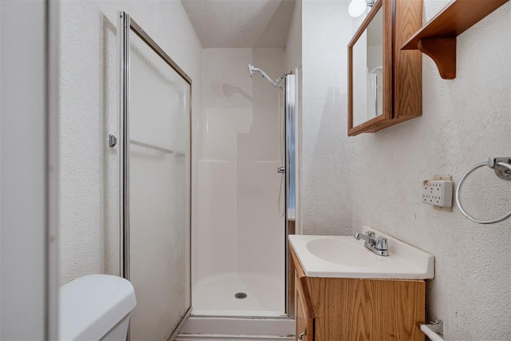 545 County Road 1110a Property Photo 19
