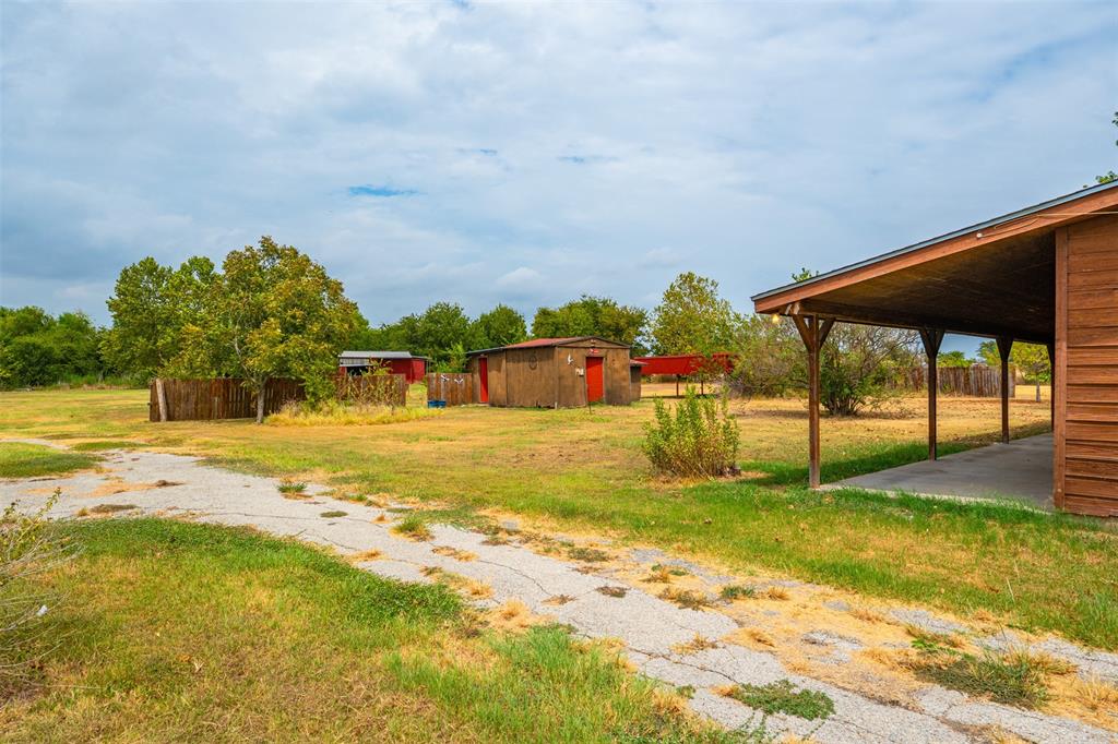 545 County Road 1110a Property Photo 22