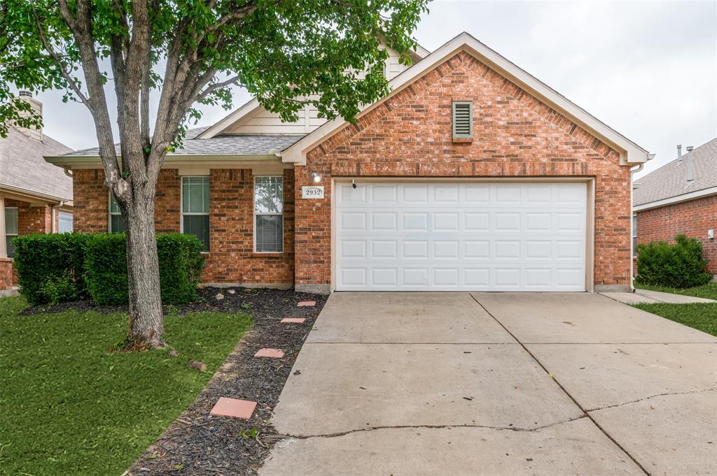 2932 Milby Oaks Drive Property Photo 1