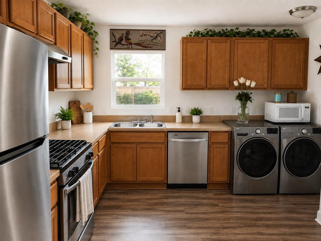 4000 Fitzhugh Avenue Property Photo 8