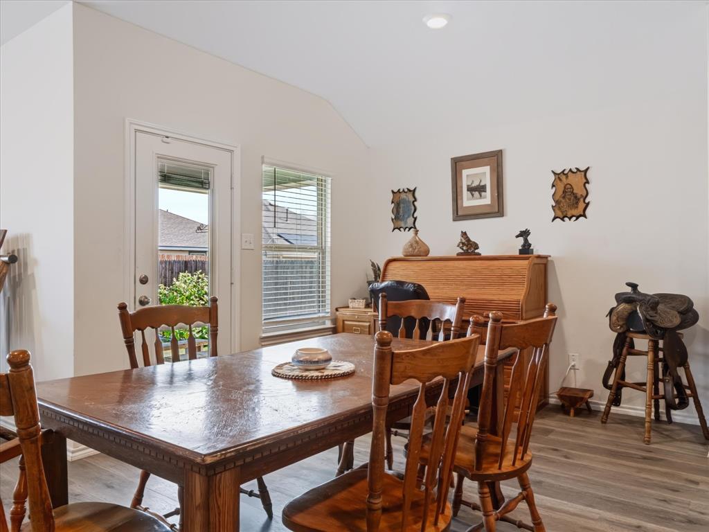 740 Amelia Court Property Photo 15