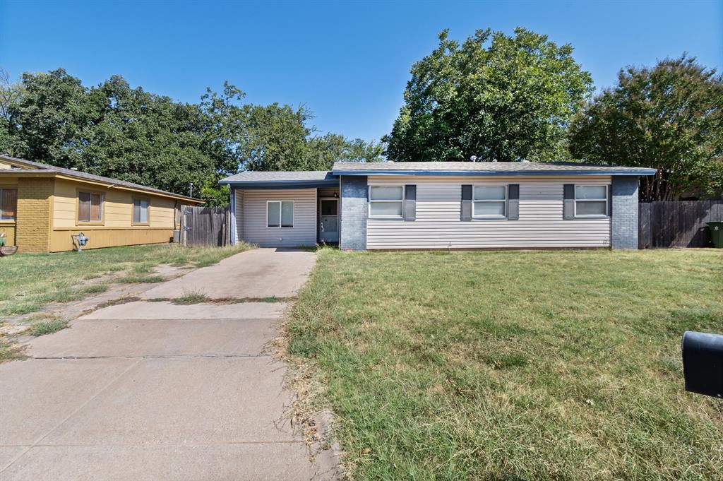 756 Thomas Avenue Property Photo 1