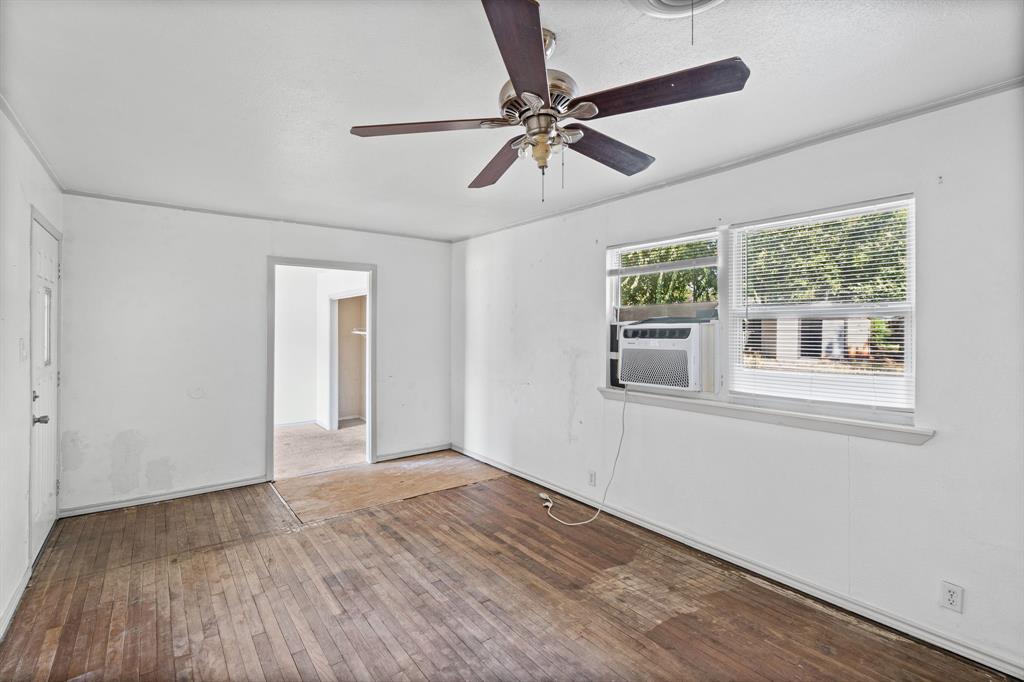 756 Thomas Avenue Property Photo 4