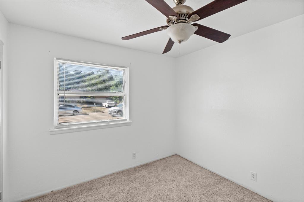 756 Thomas Avenue Property Photo 10