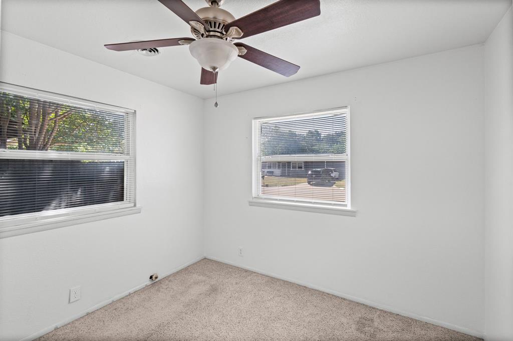 756 Thomas Avenue Property Photo 11