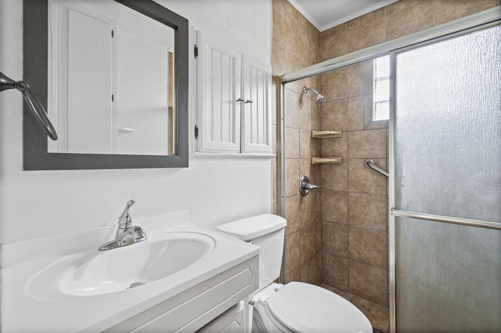 756 Thomas Avenue Property Photo 12