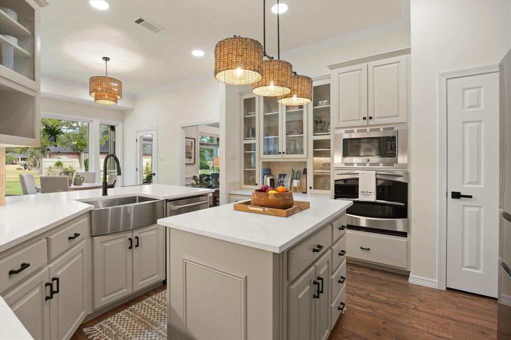 9604 Champions Drive Property Photo 11