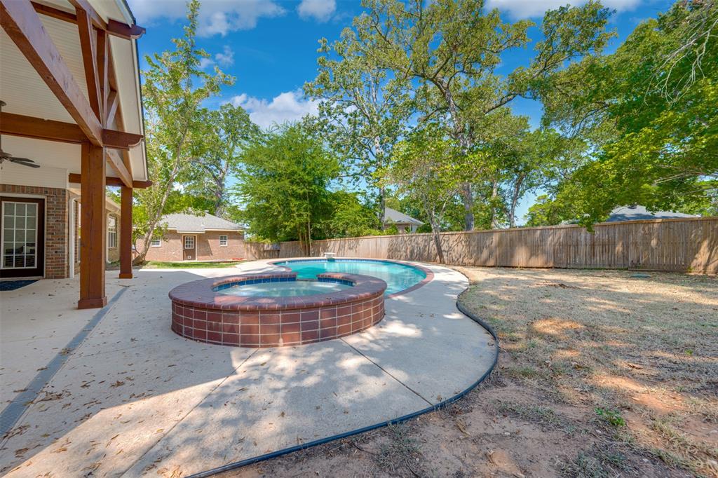16502 Caddo Trail Property Photo 34