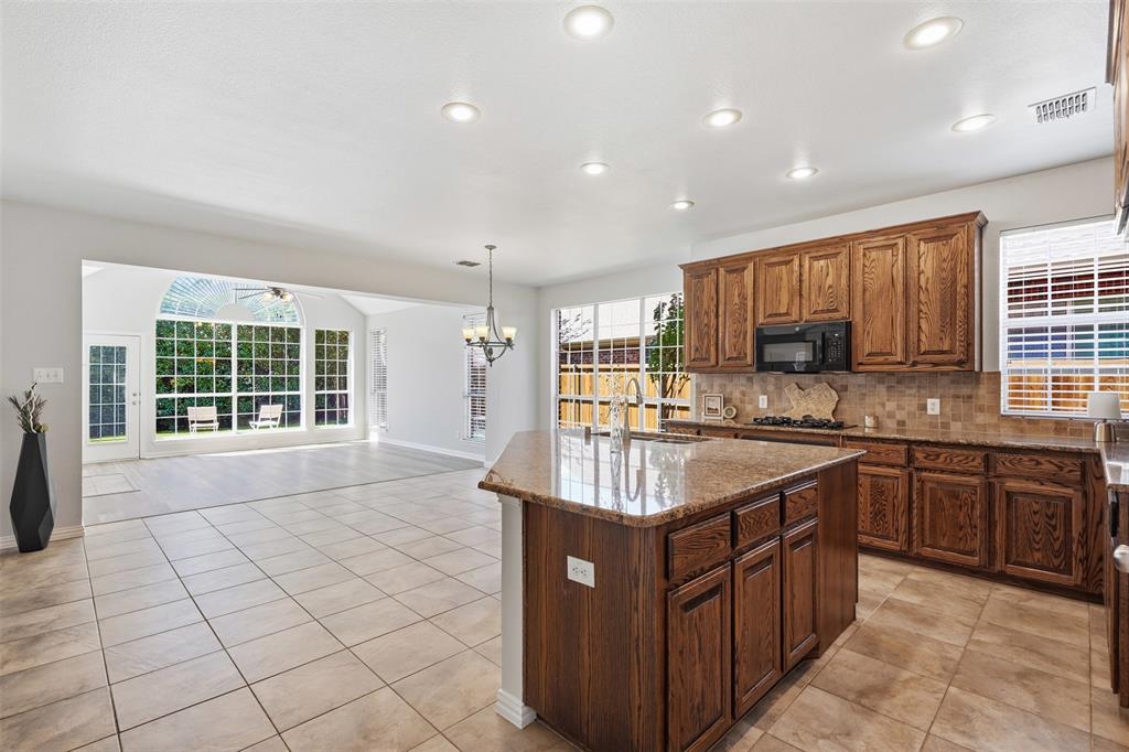 6811 Bendbrook Drive Property Photo 13