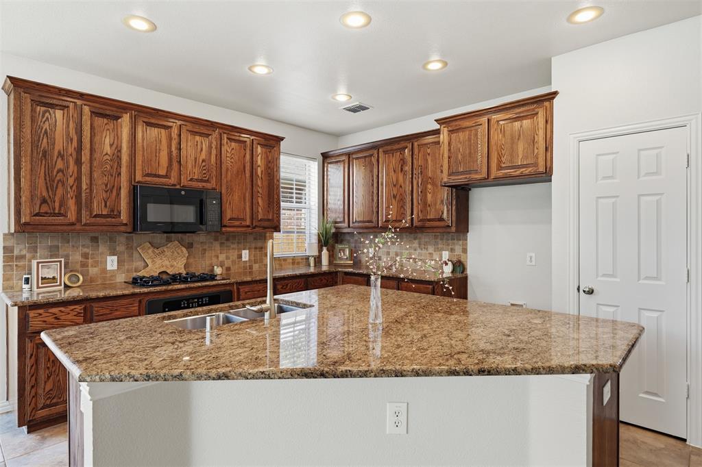 6811 Bendbrook Drive Property Photo 15