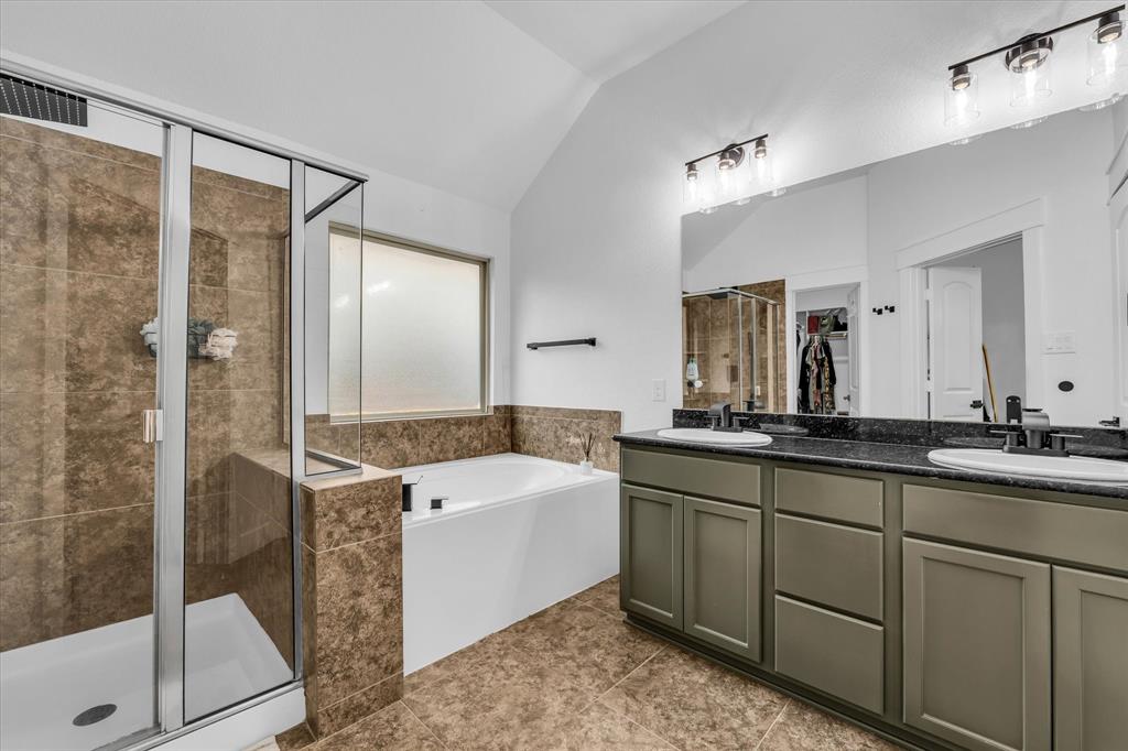 10804 Aurora Drive Property Photo 16