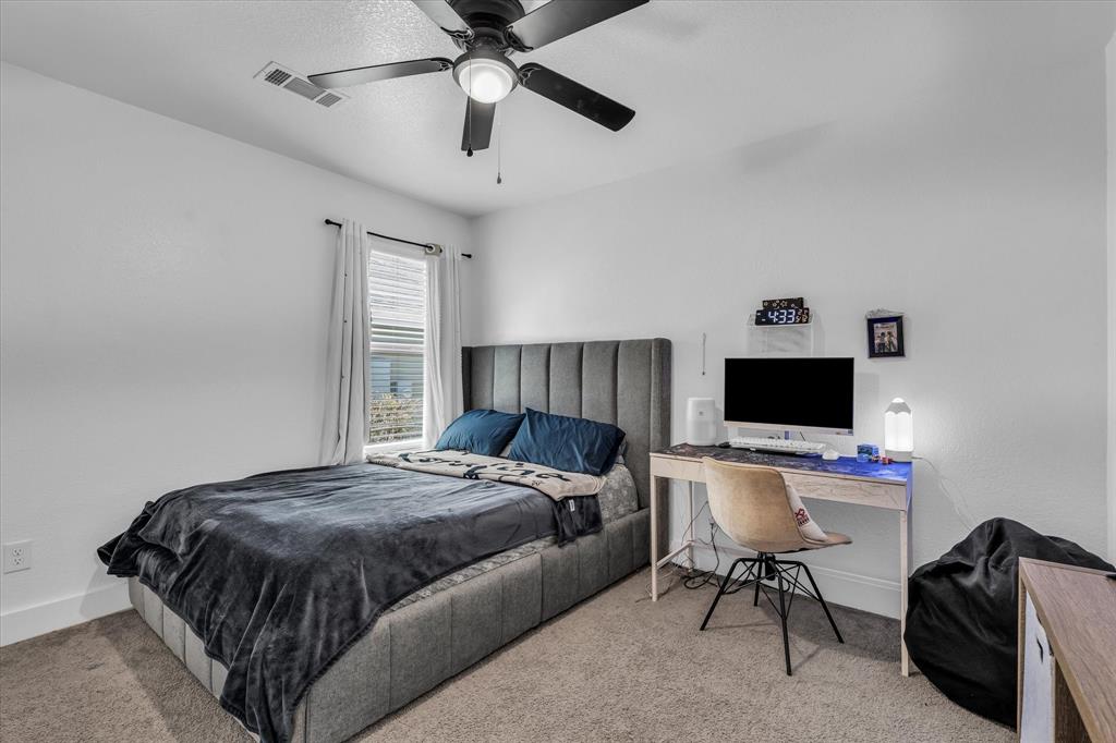 10804 Aurora Drive Property Photo 17
