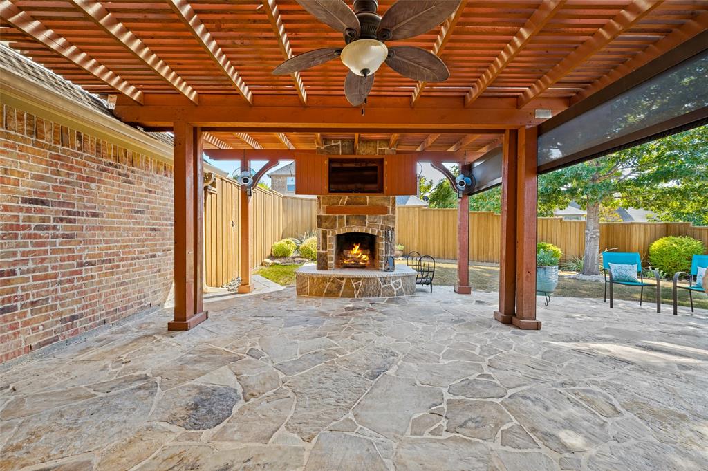 2105 Camden Property Photo 5