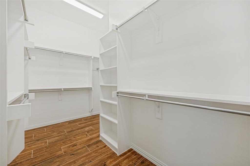 2105 Camden Property Photo 27