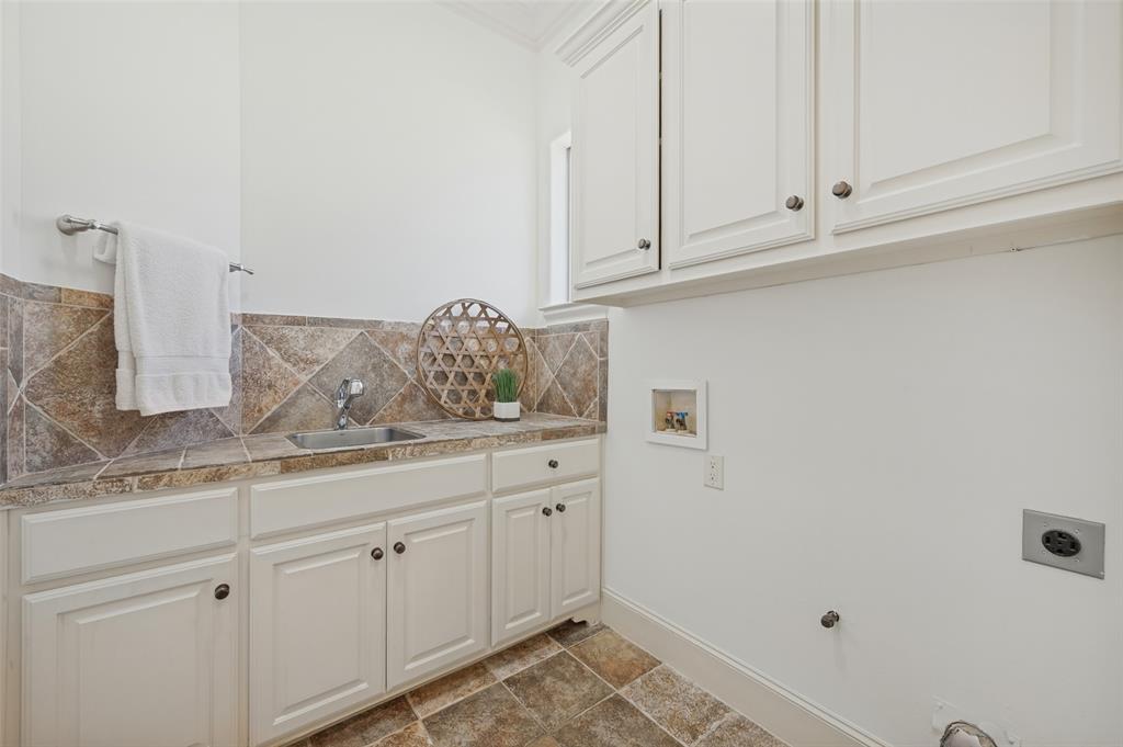 2105 Camden Property Photo 34