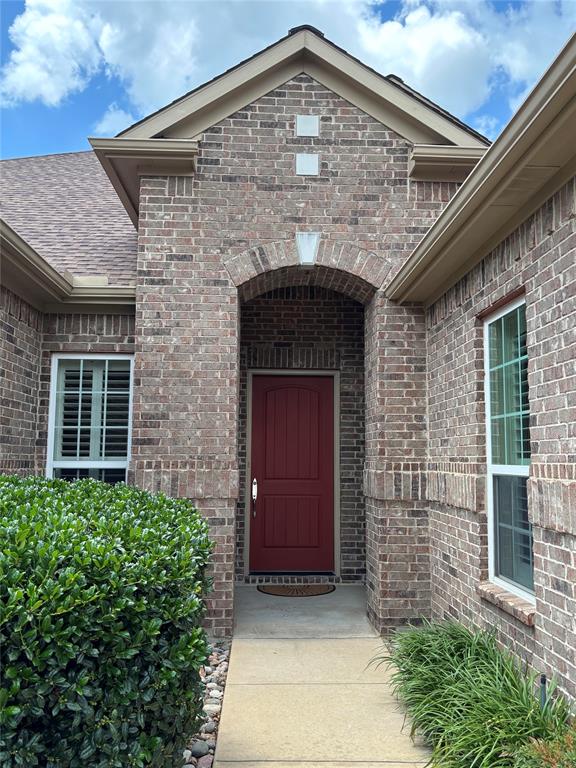 8708 Sarasota Property Photo 3