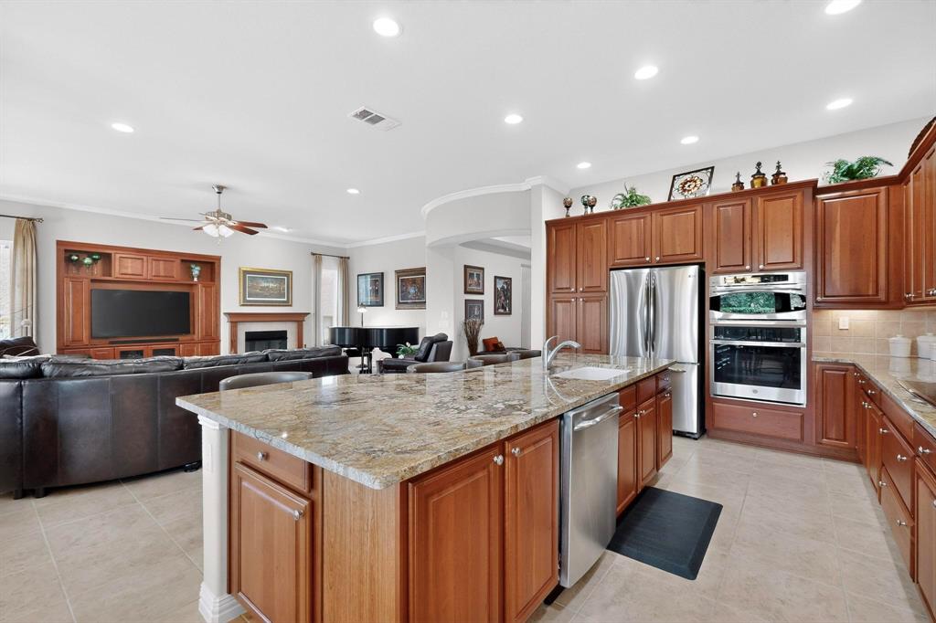 8708 Sarasota Property Photo 10