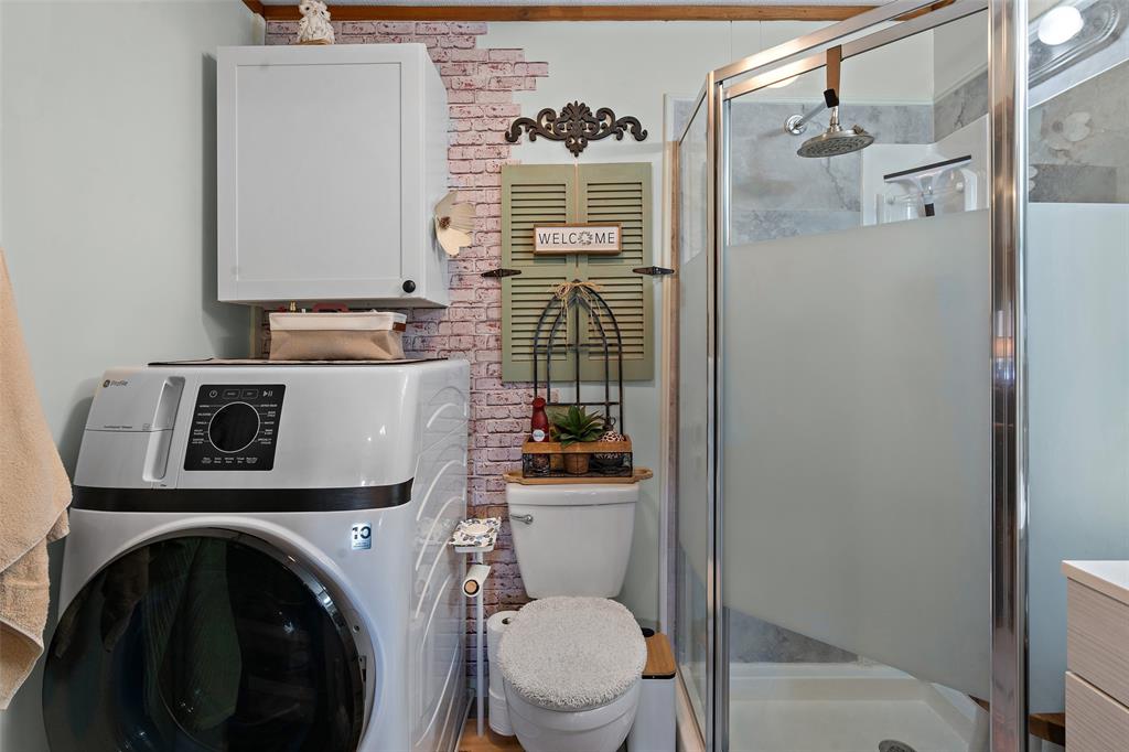 7058 Fm 959 Property Photo 18