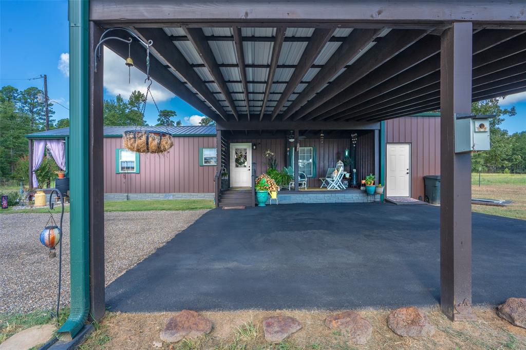 7058 Fm 959 Property Photo 23