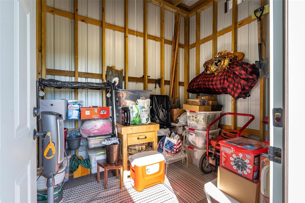 7058 Fm 959 Property Photo 27