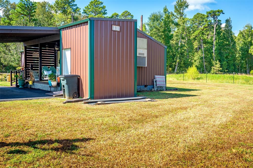 7058 Fm 959 Property Photo 28