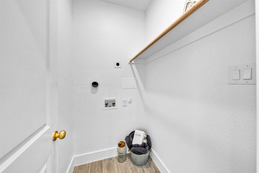 218 Calvert Street Property Photo 9