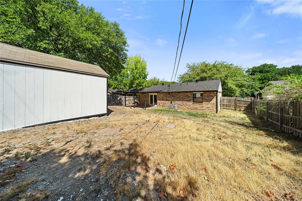 726 Holliday Lane Property Photo 33