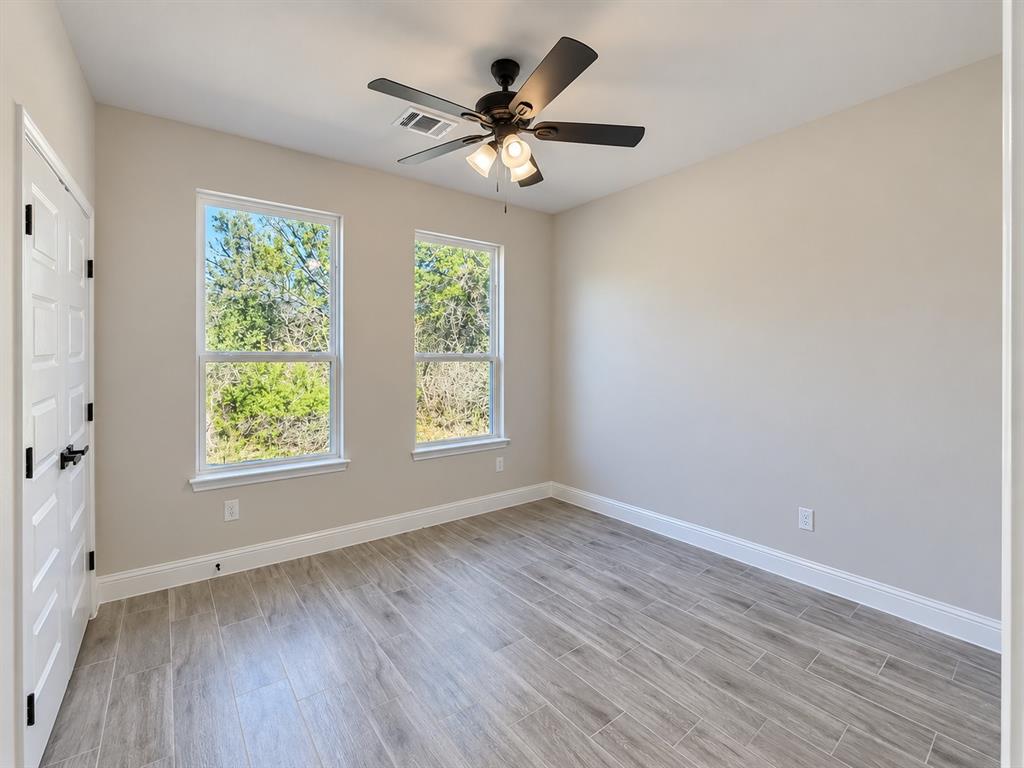 5206 Stoneridge Drive Property Photo 6