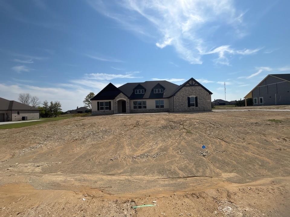 912 Creekview Whites Road Property Photo 1