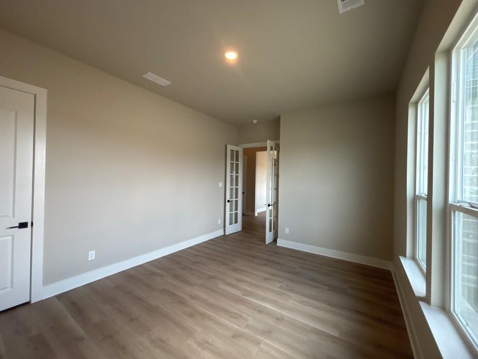 912 Creekview Whites Road Property Photo 5