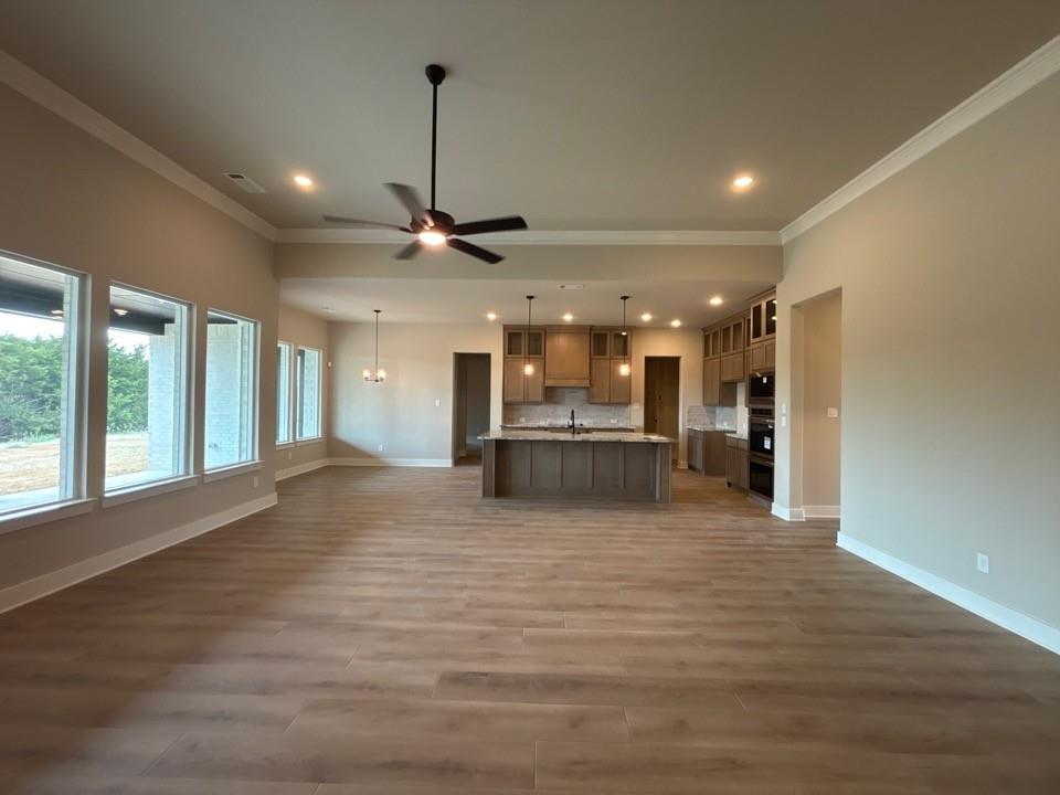 912 Creekview Whites Road Property Photo 8