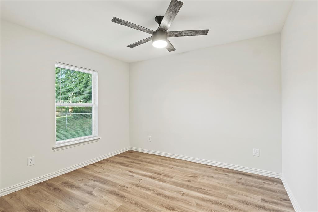 6106 Flagstaff Drive Property Photo 8