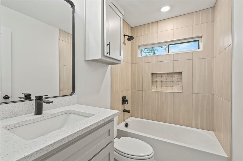 6106 Flagstaff Drive Property Photo 9