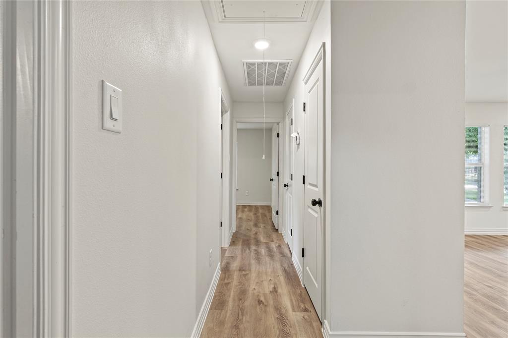 6106 Flagstaff Drive Property Photo 10