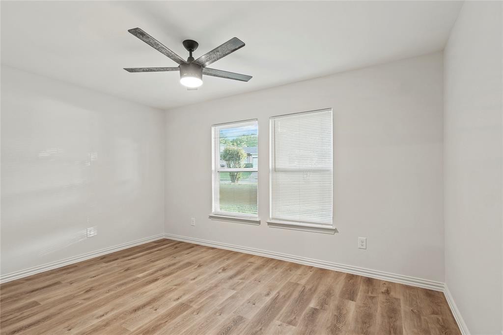 6106 Flagstaff Drive Property Photo 12